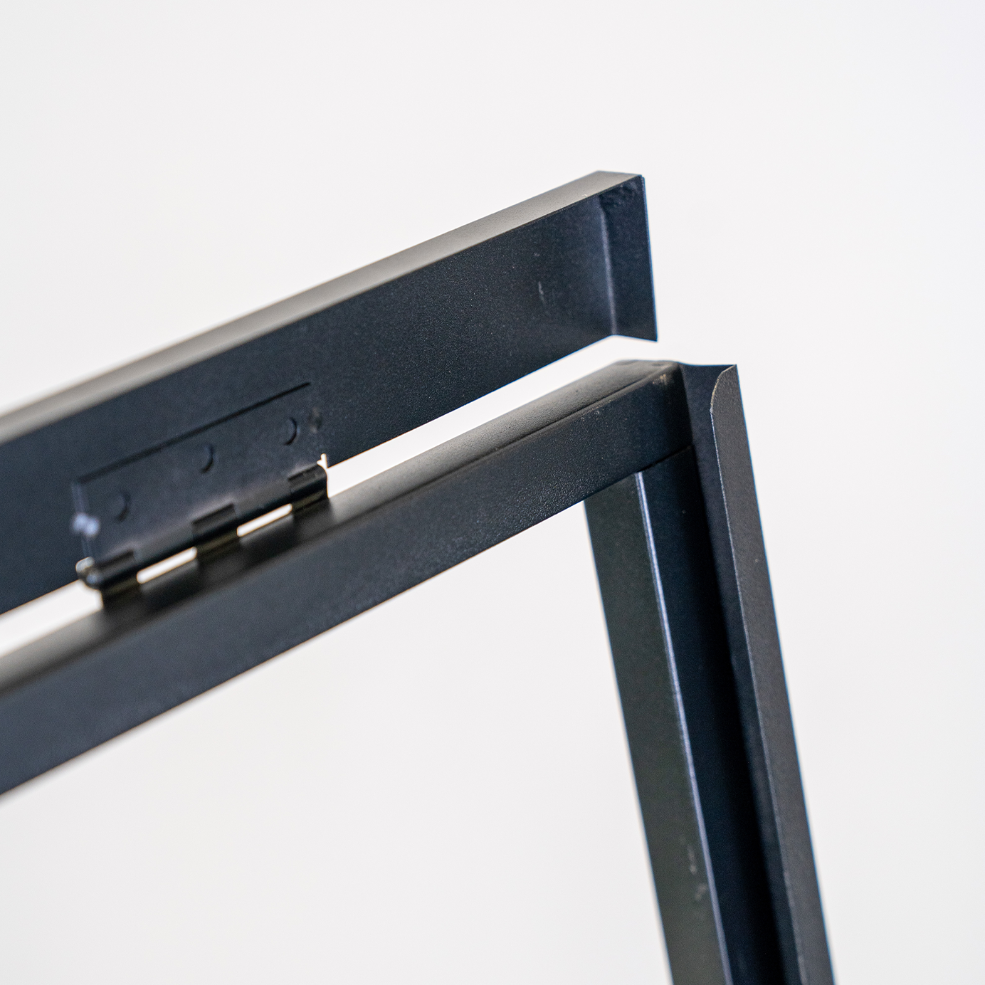Ausstellungsständer (Kundenstopper) für ledmesee Rahmen
